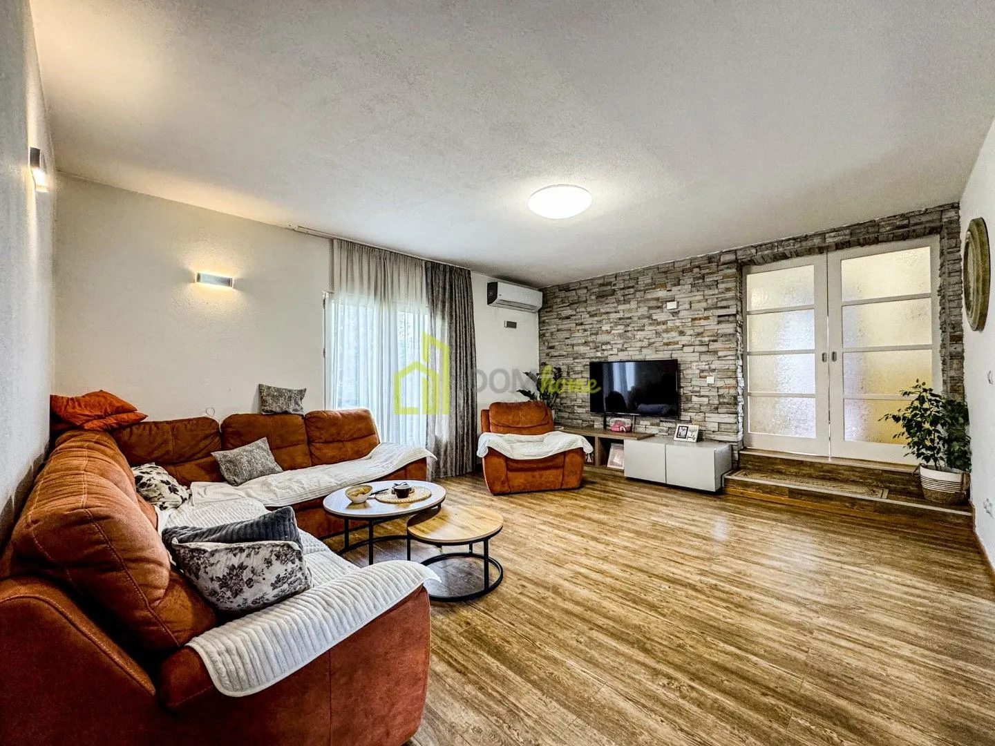 Prodaja, kuća, 273m², Doljani, Podgorica