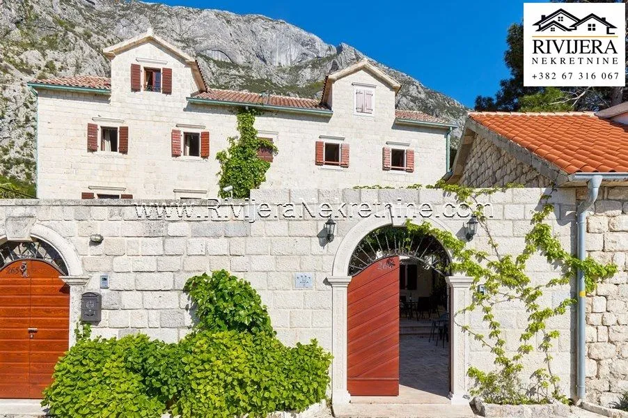 Sale, house, 450m², Dobrota, Kotor