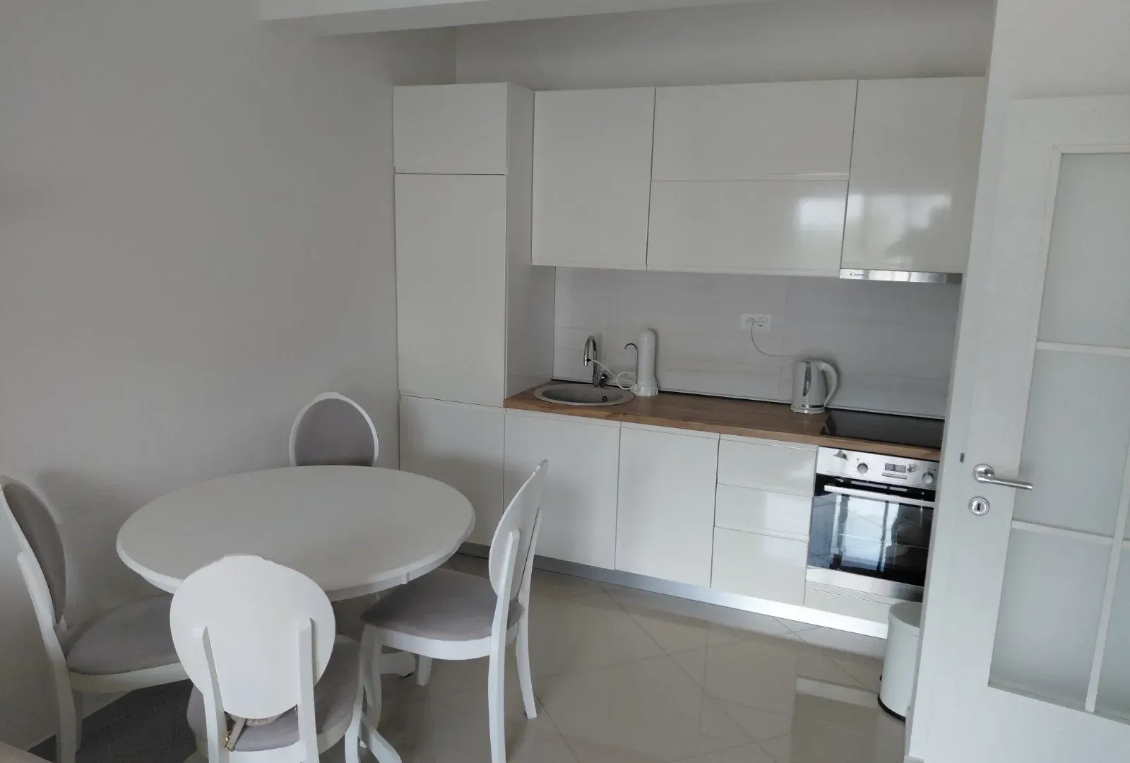 Rent, one bedroom apartment, 47m², Centar, Bar