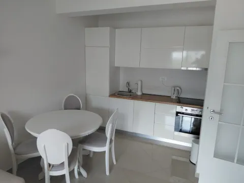 Rent, one bedroom apartment, 47m², Centar, Bar - image 8