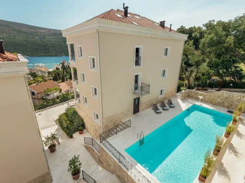 Sale, two bedroom apartment, 134m², Đenovići, Herceg Novi - image 44