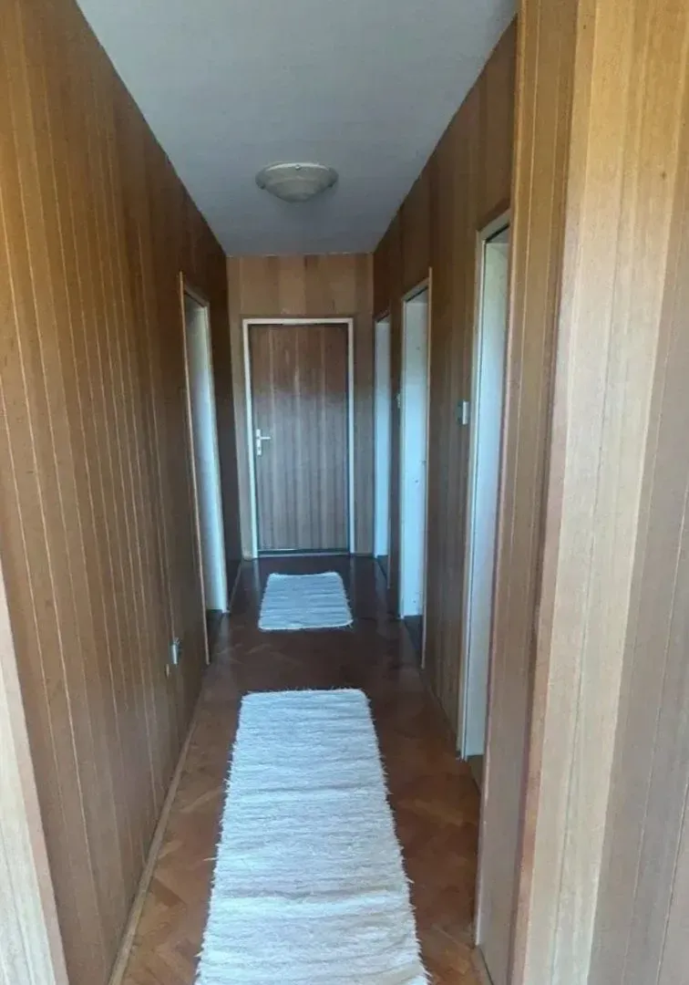 Sale, house, 288m², Trešnja-Koviona, Sopot