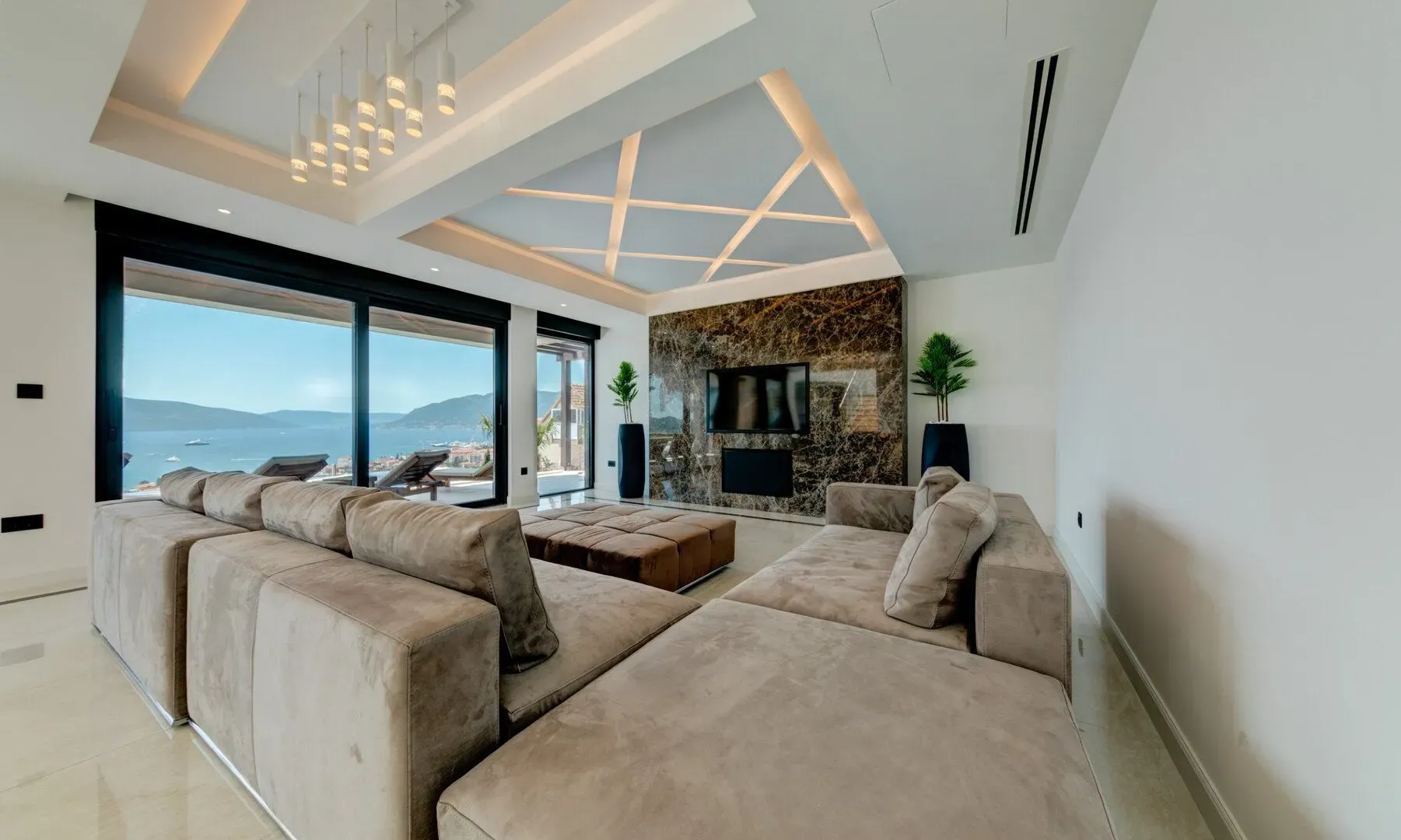 Prodaja, kuća, 351m², Marići, Tivat