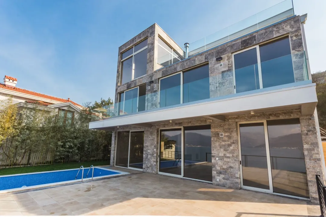 Sale, house, 330m², Krašići, Tivat