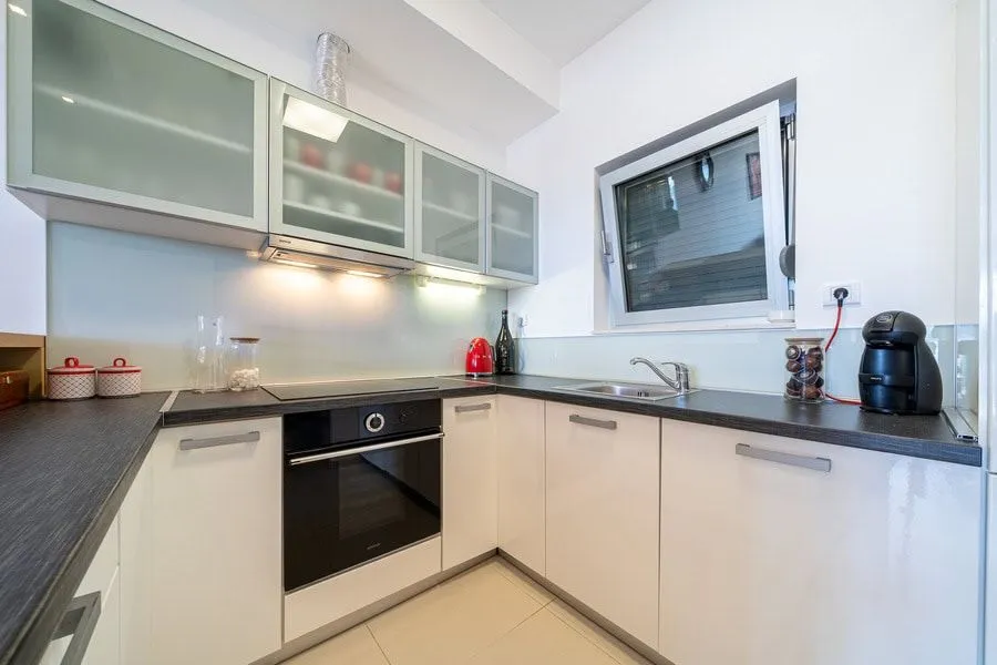 Sale, apartment, 75m², Pržno, Budva