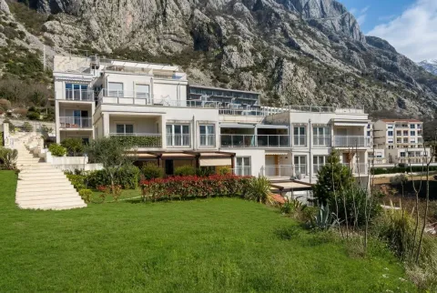 Prodaja, plac, 2733m², Dobrota, Kotor - image 11