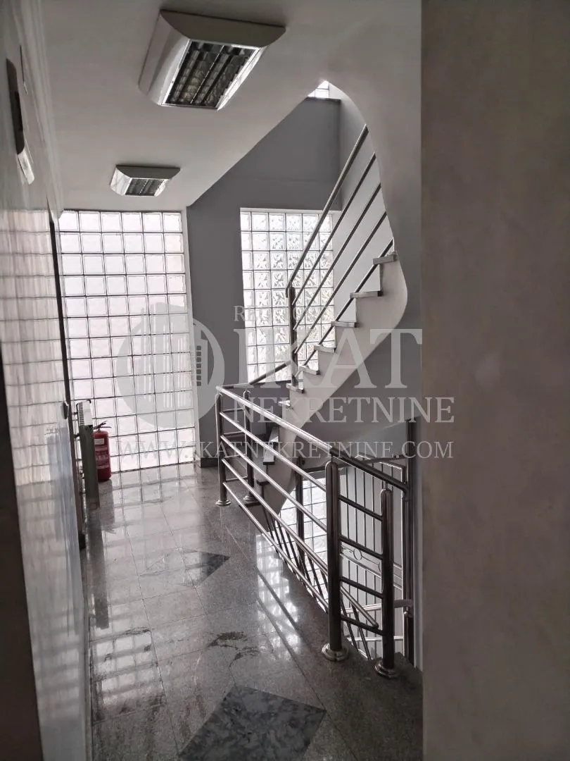 Sale, office space, 212m², Gradska Bolnica, Zvezdara Sve Podlokacije