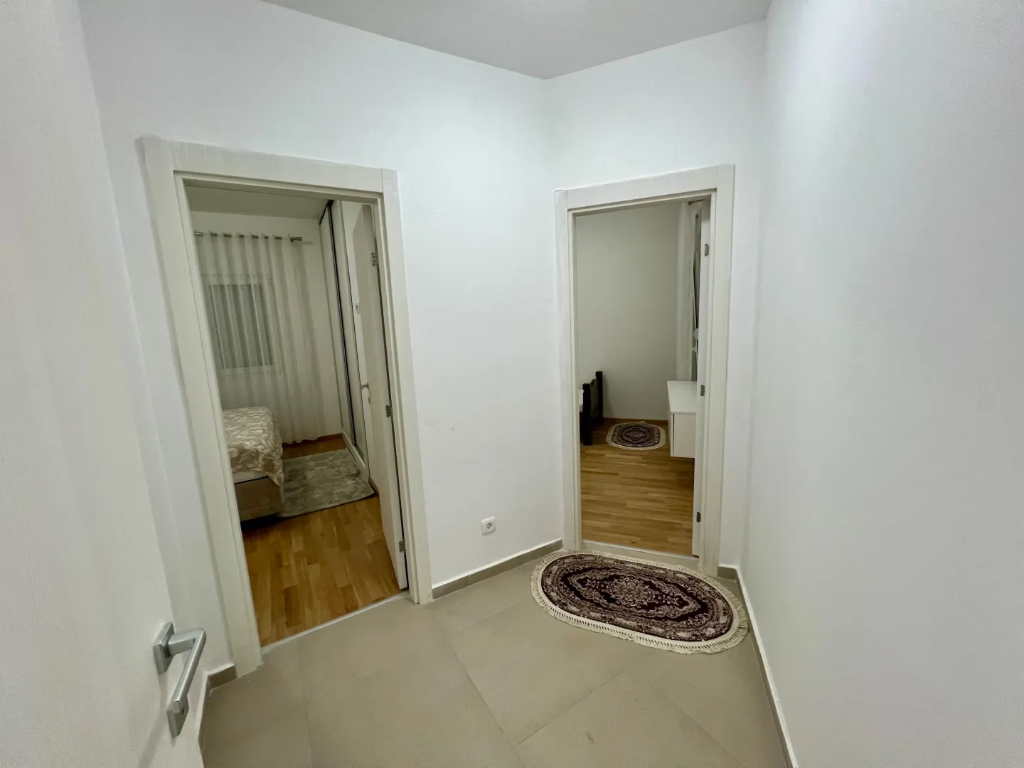 Izdavanje, dvosoban stan, 56m², Stara Varoš, Podgorica