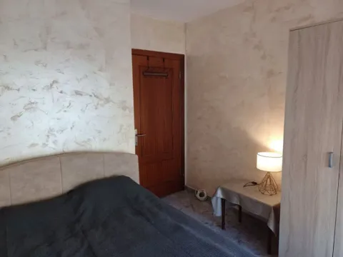 Izdavanje, dvosoban stan, 70m², Lazi, Budva - image 2