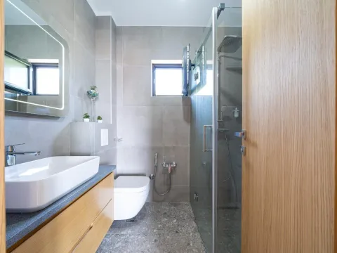 Prodaja, trosoban stan, 77m², Tivat, Crna Gora - image 18