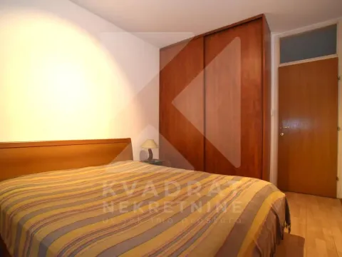 Izdavanje, dvosoban stan, 84m², Preko Morače, Podgorica - image 8