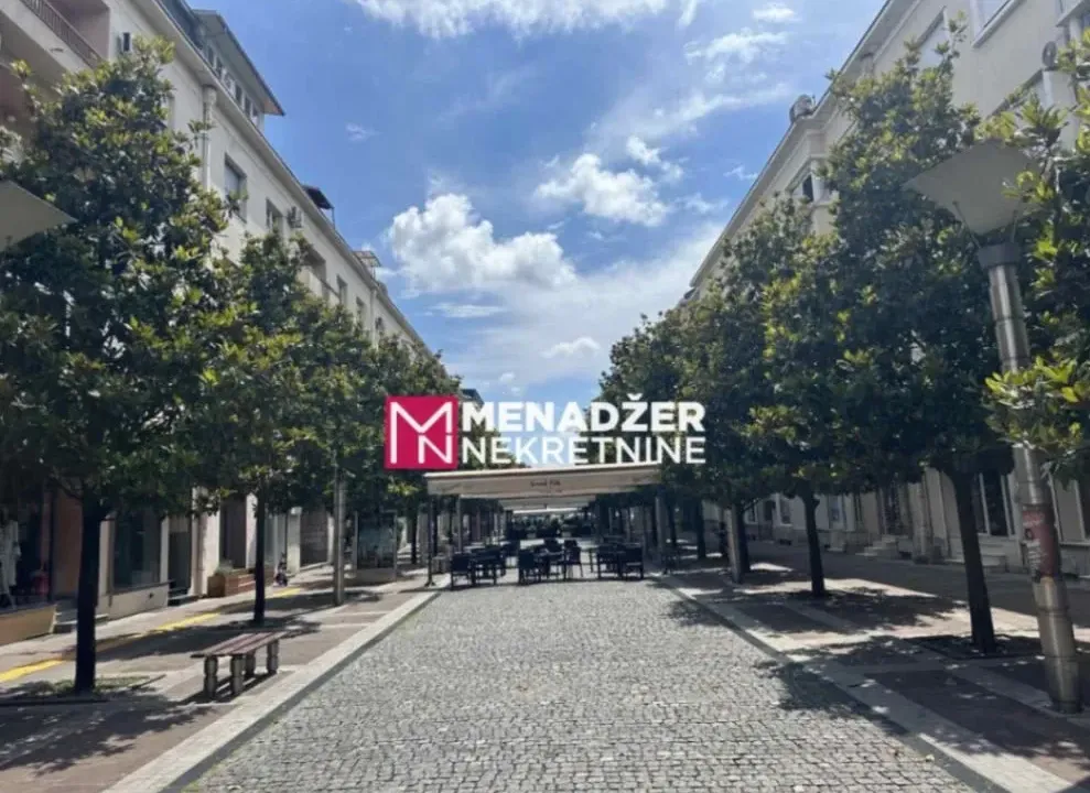 Prodaja, dvosoban stan, 60m², Centar, Podgorica