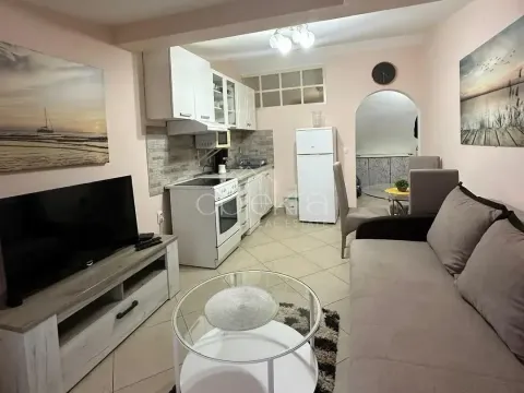 Izdavanje, stan, 40m², Tivat, Crna Gora - image 2