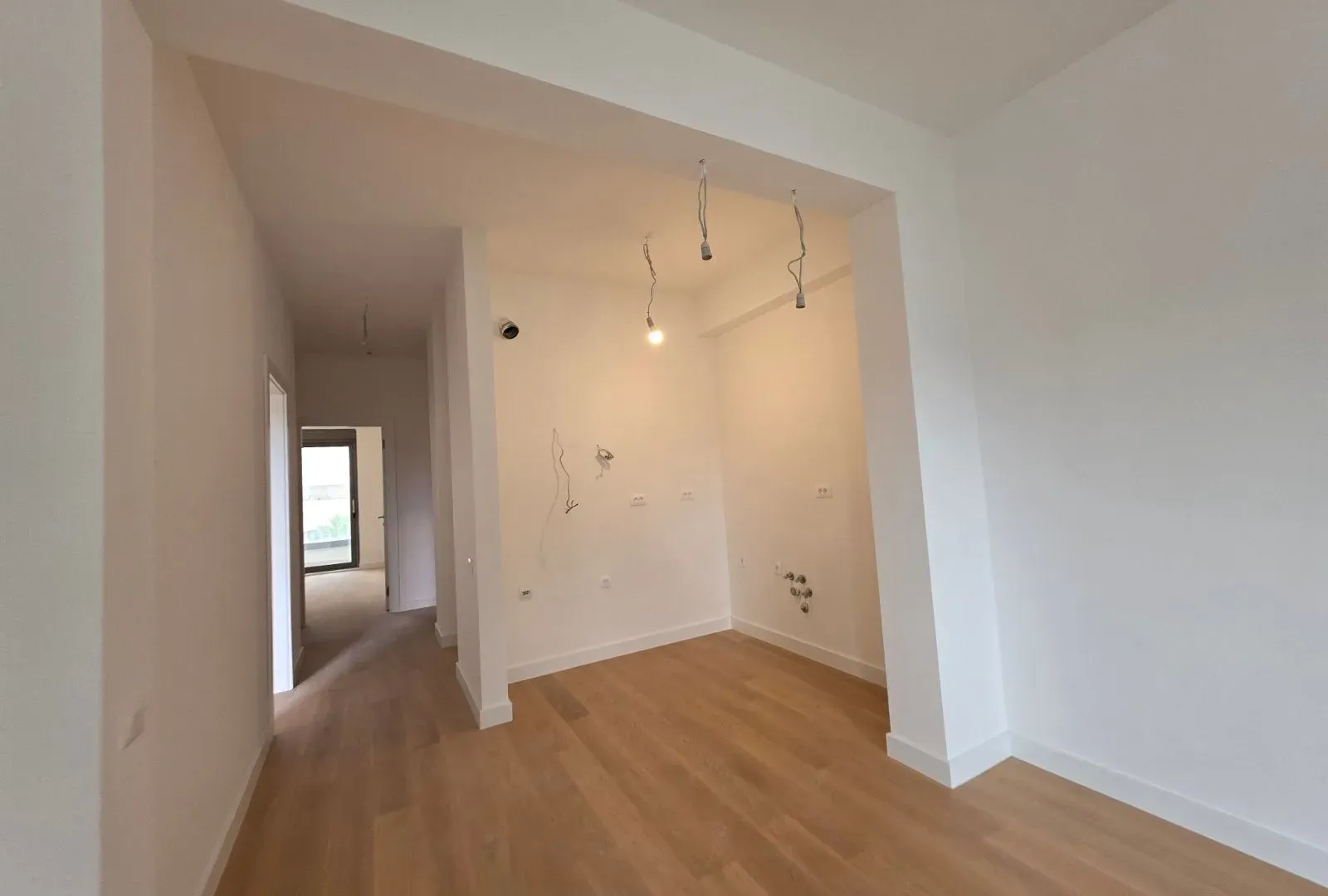 Prodaja, dvosoban stan, 69m², Bečići, Budva