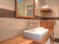 Prodaja, dvosoban stan, 95m², Centar, Budva - image 19