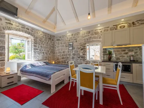 Prodaja, kuća, 290m², Perast, Kotor - image 6