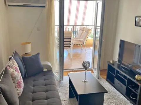 Izdavanje, dvosoban stan, 58m², Velji Vinogradi, Budva - image 2