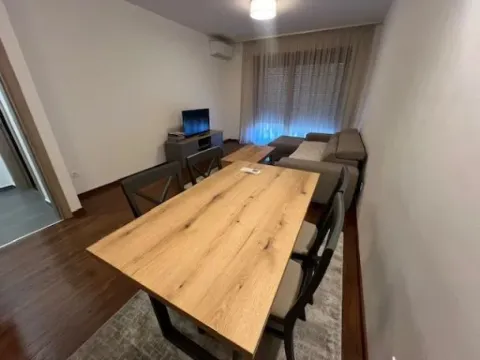 Izdavanje, jednosoban stan, 50m², Master Kvart, Podgorica - image 4