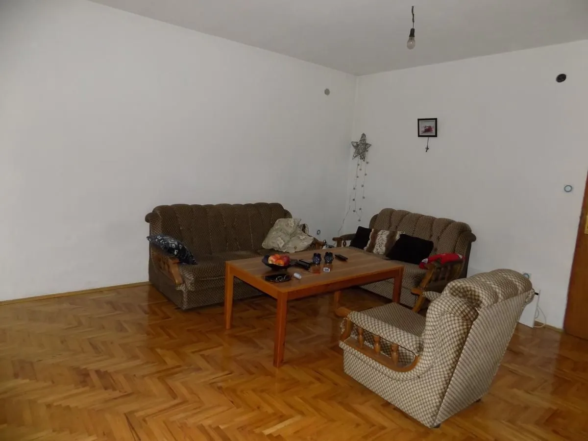 Prodaja, kuća, 315m², Tekija, Paraćin