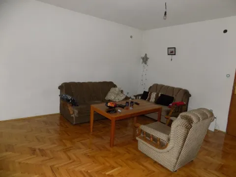 Prodaja, kuća, 315m², Tekija, Paraćin - image 8