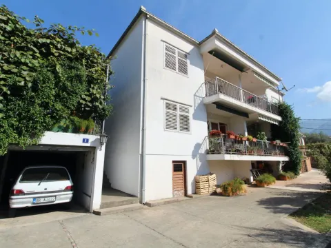 Izdavanje, kuća, 125m², Bar, Crna Gora - image 18