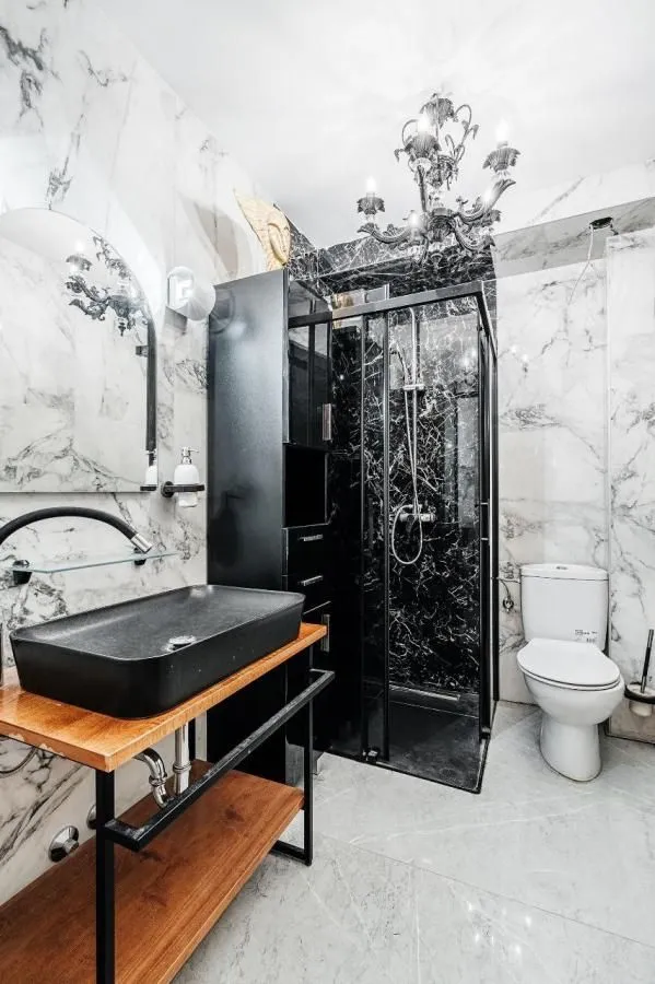 Sale, house, 350m², Reževići, Budva