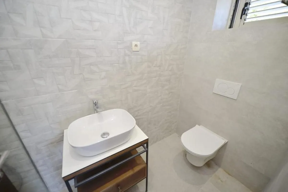 Prodaja, dvosoban stan, 100m², Kotor, Crna Gora