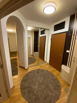Rent, three bedroom apartment, 120m², City Kvart, Podgorica - image 10