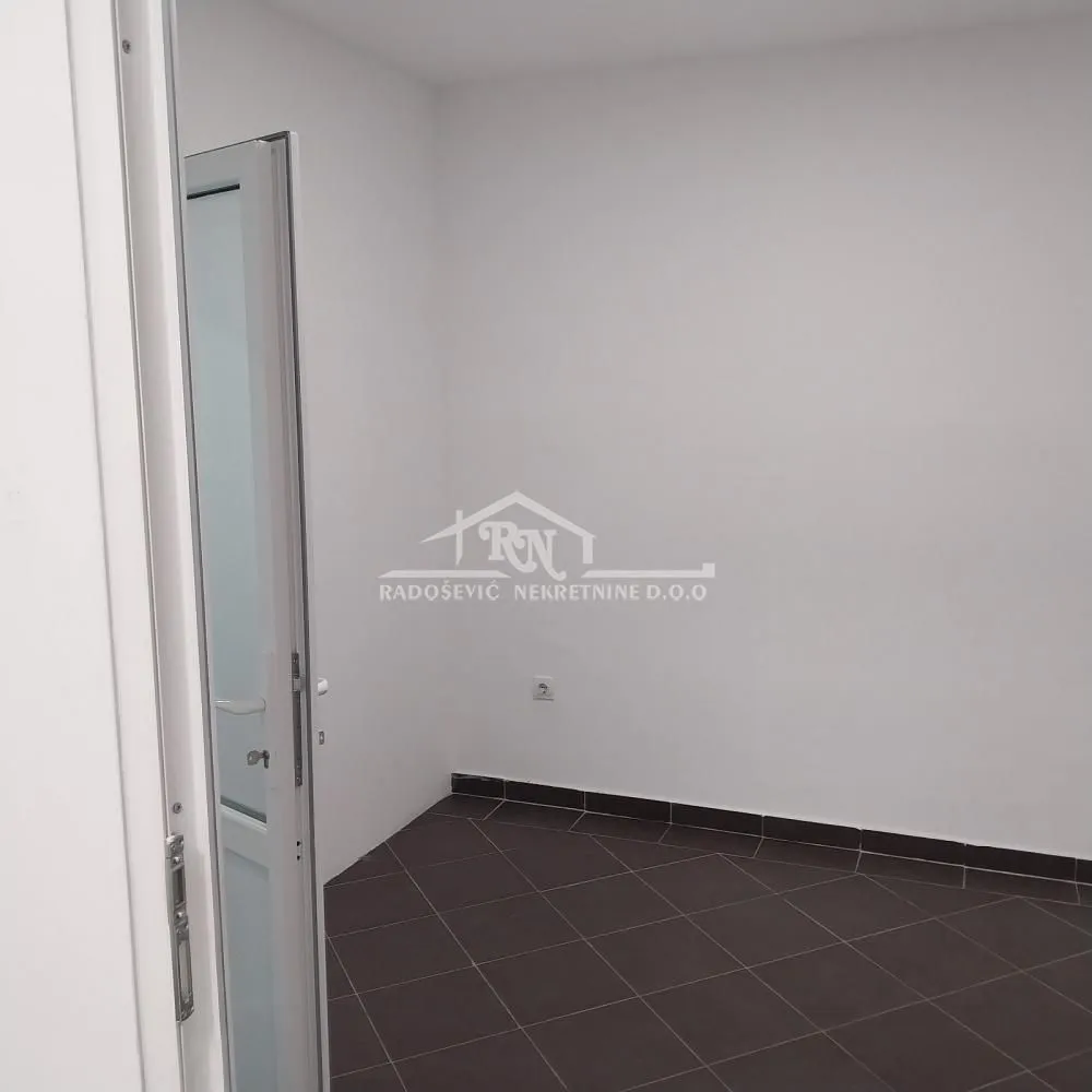 Rent, office space, 51m², Čukarička Padina, Beograd