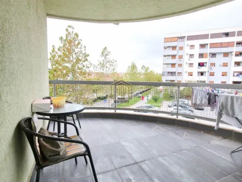 Izdavanje, trosoban stan, 96m², Stari Aerodrom, Podgorica - image 2