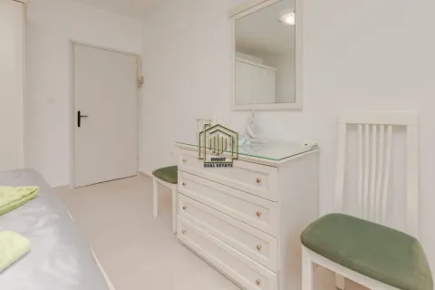 Rent, two bedroom apartment, 80m², Muo, Kotor - image 10