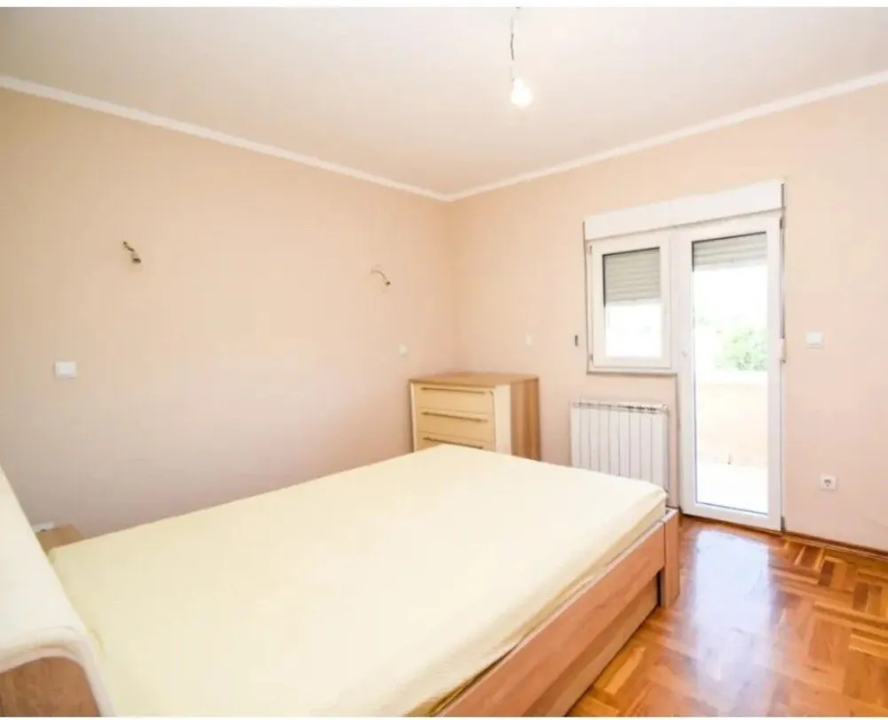 Prodaja, kuća, 369m², Donja Gorica, Podgorica