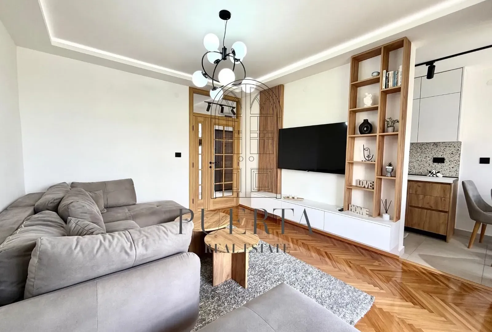 Izdavanje, dvosoban stan, 65m², Gintaš, Podgorica