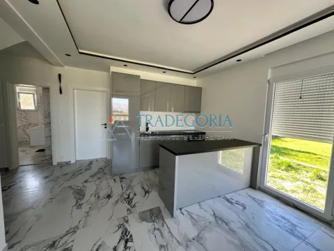 Prodaja, jednosoban stan, 74m², Bar, Crna Gora - image 2