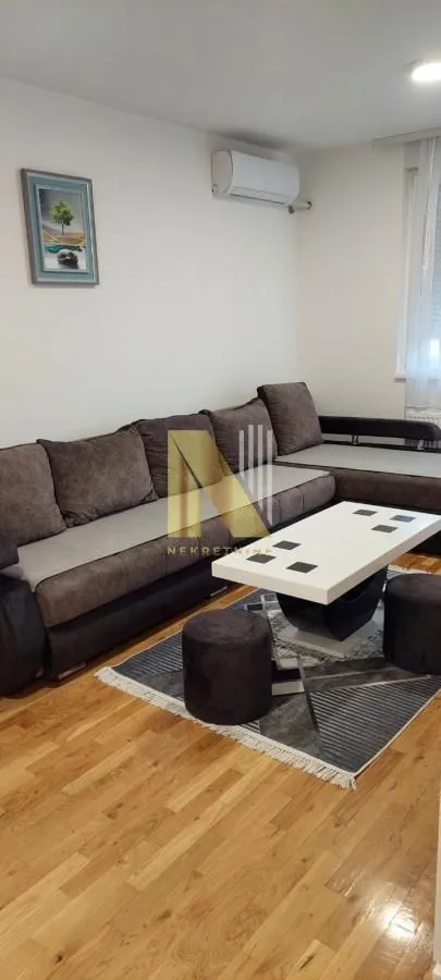 Izdavanje, jednosoban stan, 40m², Salajka, Novi Sad Sve Podlokacije