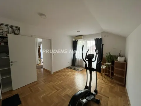 Prodaja, trosoban stan, 137m², Galenika, Beograd - image 12