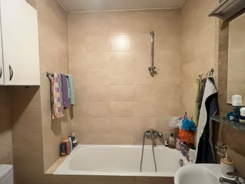 Prodaja, dvosoban stan, 70m², Stari Aerodrom, Podgorica - image 16