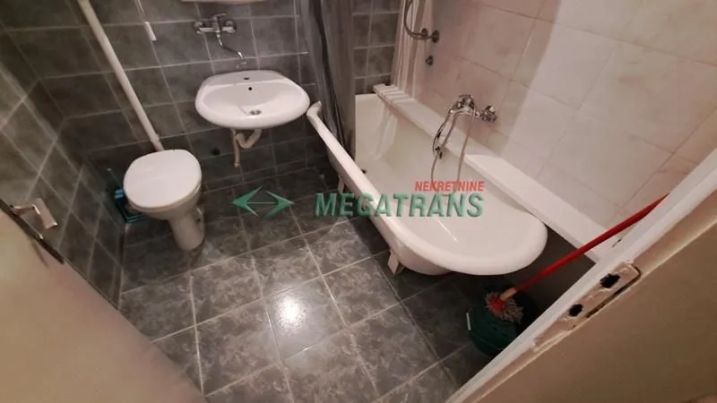 Izdavanje, dvosoban stan, 53m², Železnička Stanica, Novi Sad Sve Podlokacije