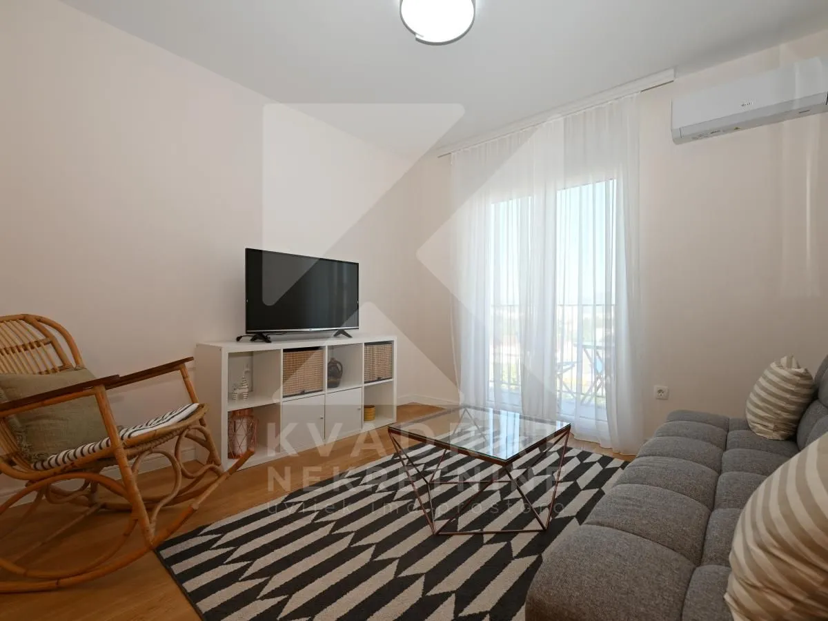Rent, one bedroom apartment, 39m², Pobrežje, Podgorica