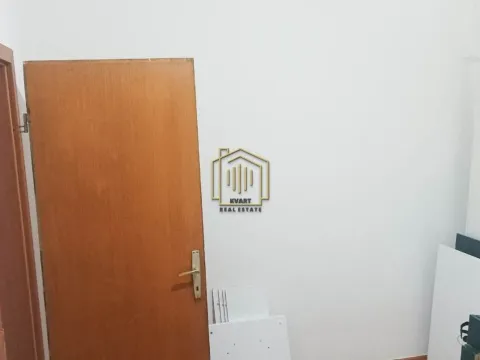 Izdavanje, jednosoban stan, 30m², Pobrežje, Podgorica - image 4