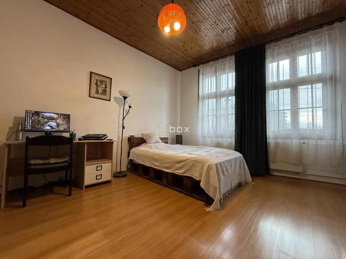Rent, office space, 110m², Crveni Krst, Niš