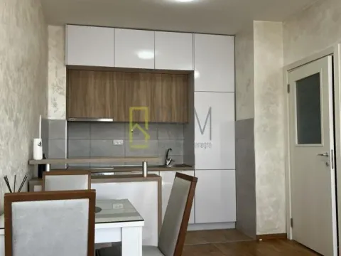 Prodaja, jednosoban stan, 43m², Stari Aerodrom, Podgorica - image 5