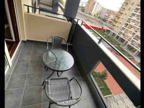 Izdavanje, dvosoban stan, 69m², Master Kvart, Podgorica - image 2