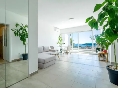 Prodaja, jednosoban stan, 65m², Budva, Crna Gora