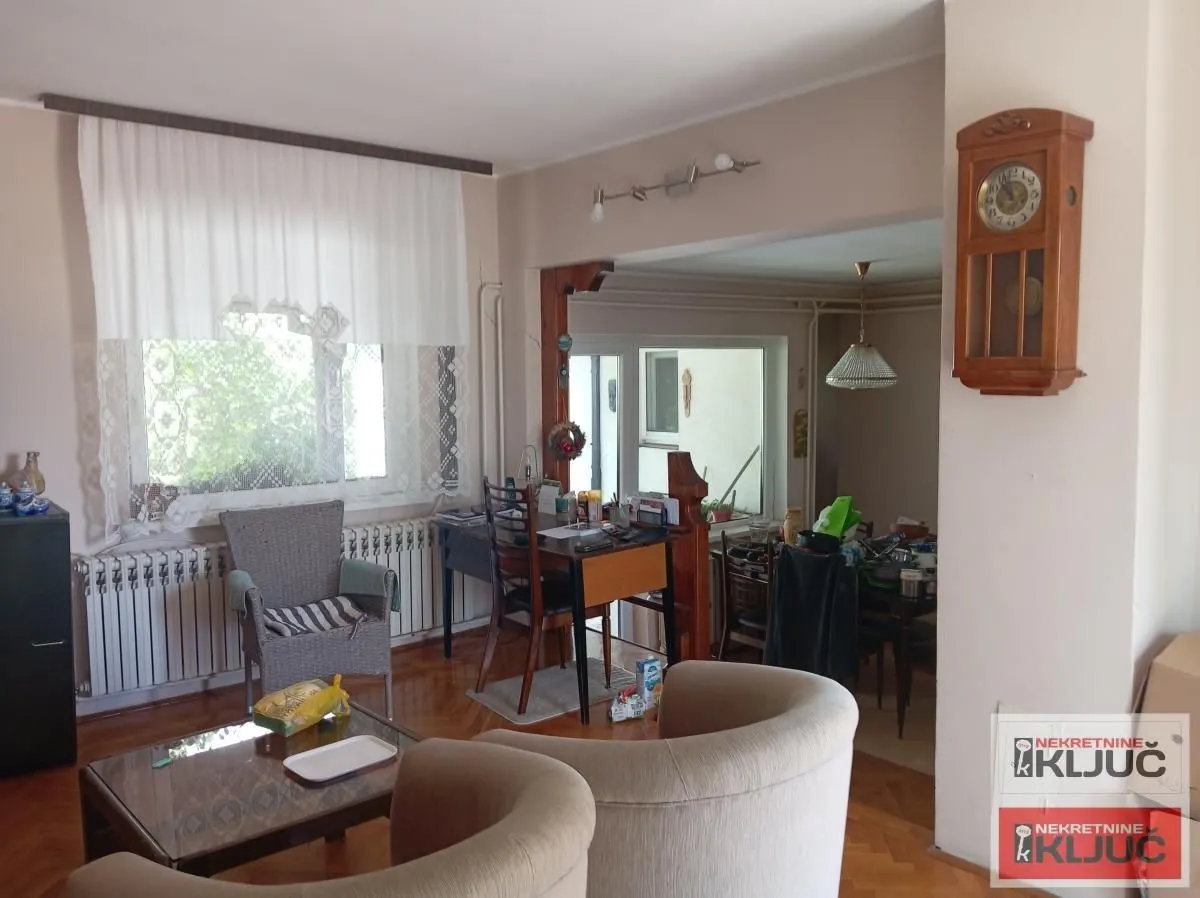 Prodaja, kuća, 101m², Sremska Kamenica, Petrovaradin