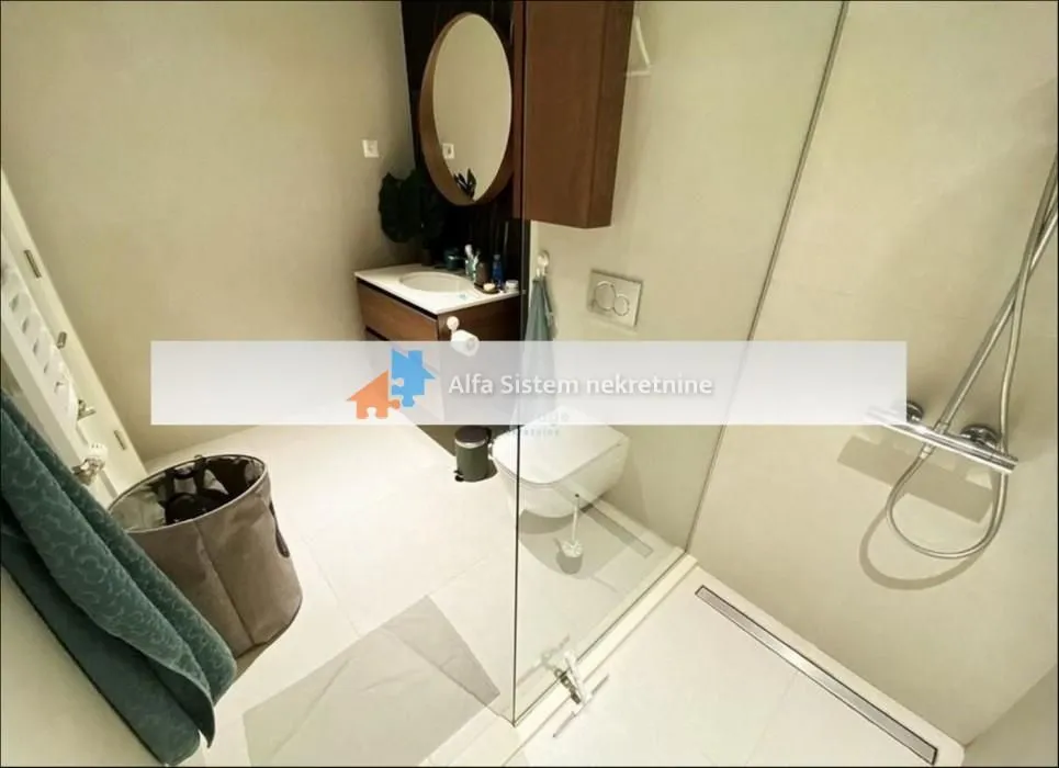 Izdavanje, dvosoban stan, 71m², Savski Venac, Beograd