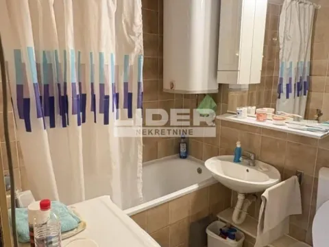 Izdavanje, trosoban stan, 77m², Čukarička Padina, Beograd - image 9