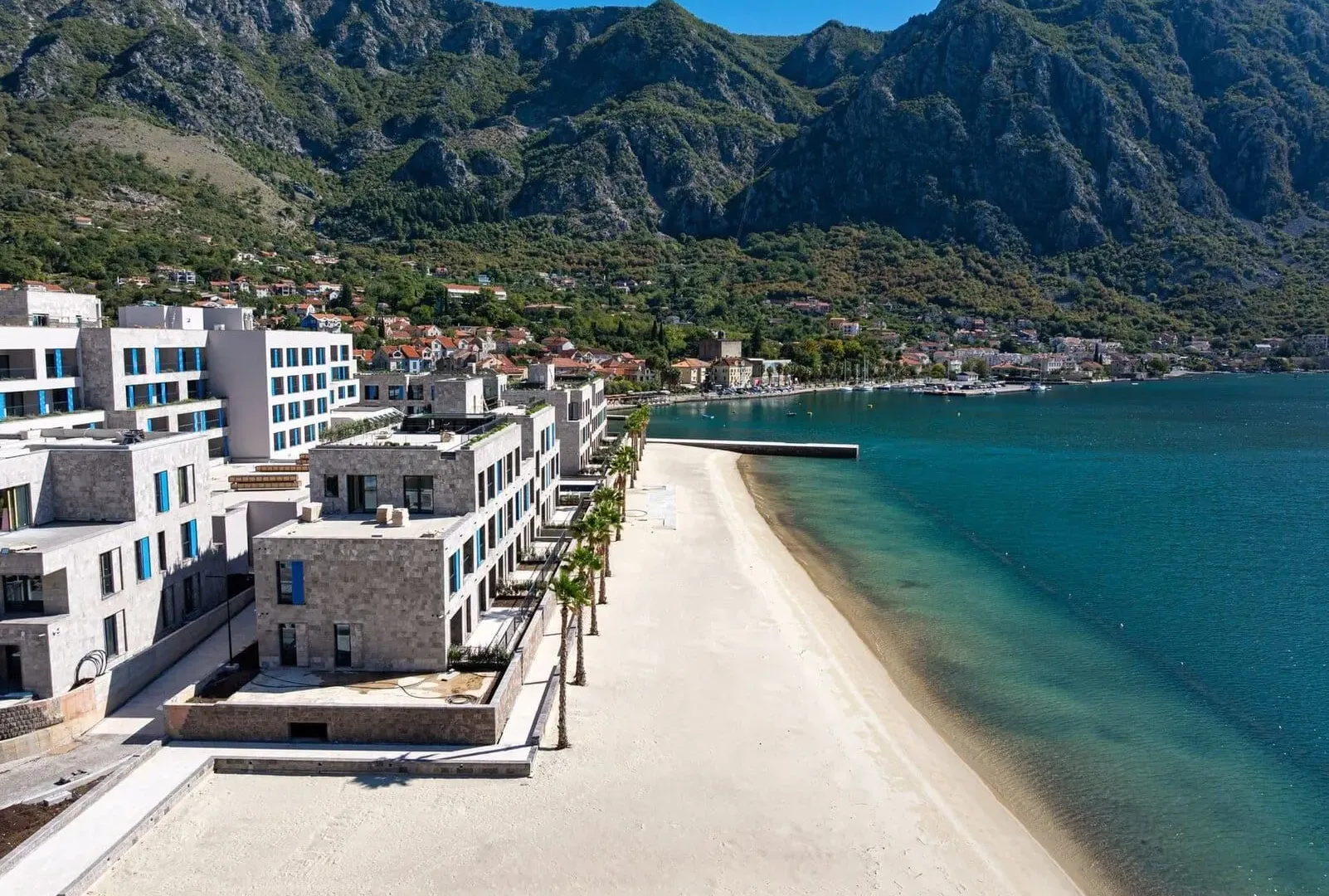 Prodaja, trosoban stan, 187m², Risan, Kotor