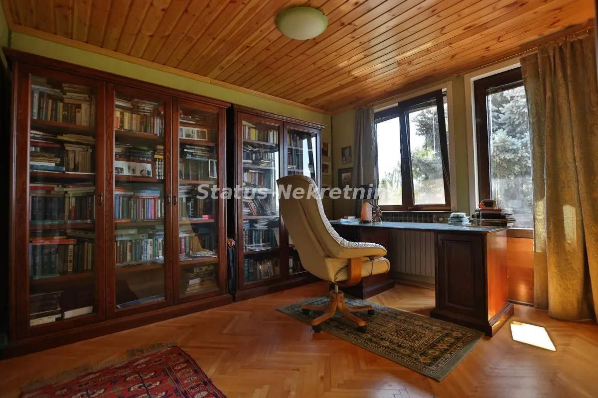 Prodaja, kuća, 322m², Ledinci, Petrovaradin