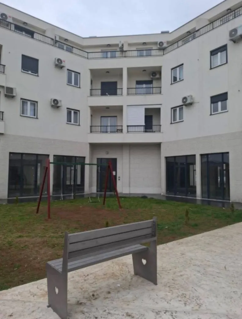 Izdavanje, jednosoban stan, 45m², Zagorič, Podgorica